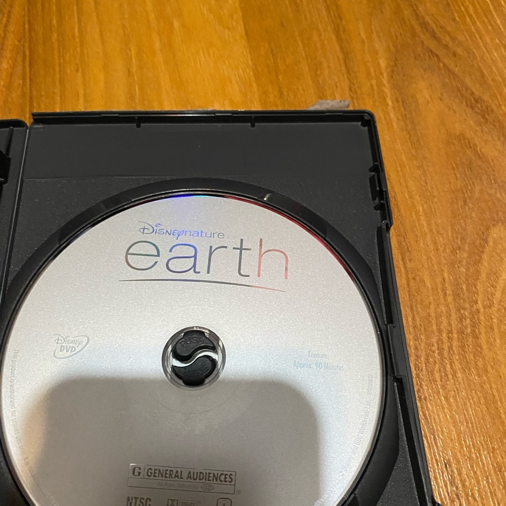 Disney Earth CD - Picture 2 of 3